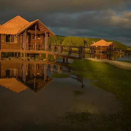 Vira Charme Resort Fernandes Pinheiro Exteriör bild