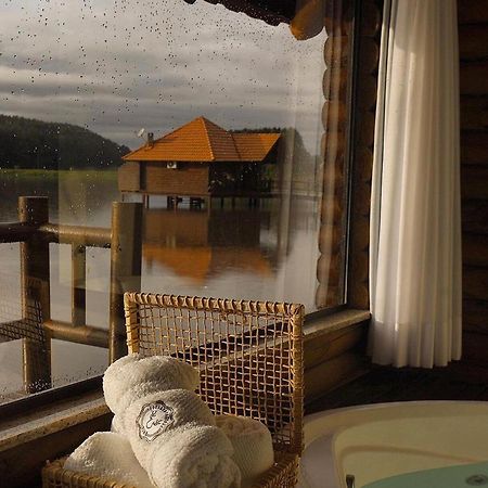 Vira Charme Resort Fernandes Pinheiro Exteriör bild