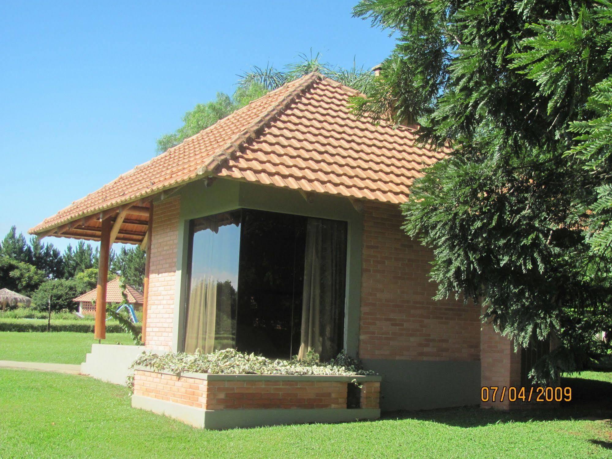 Vira Charme Resort Fernandes Pinheiro Exteriör bild
