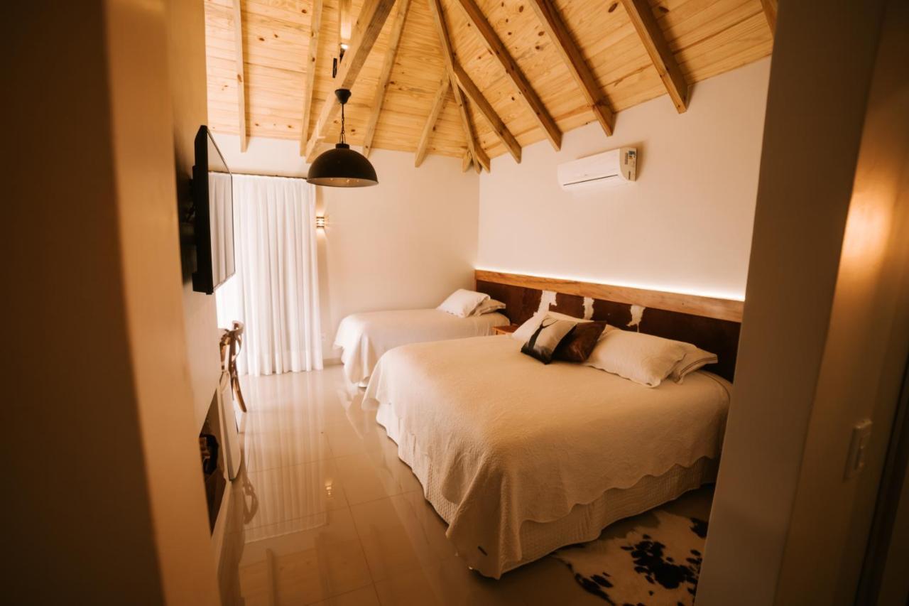 Vira Charme Resort Fernandes Pinheiro Exteriör bild