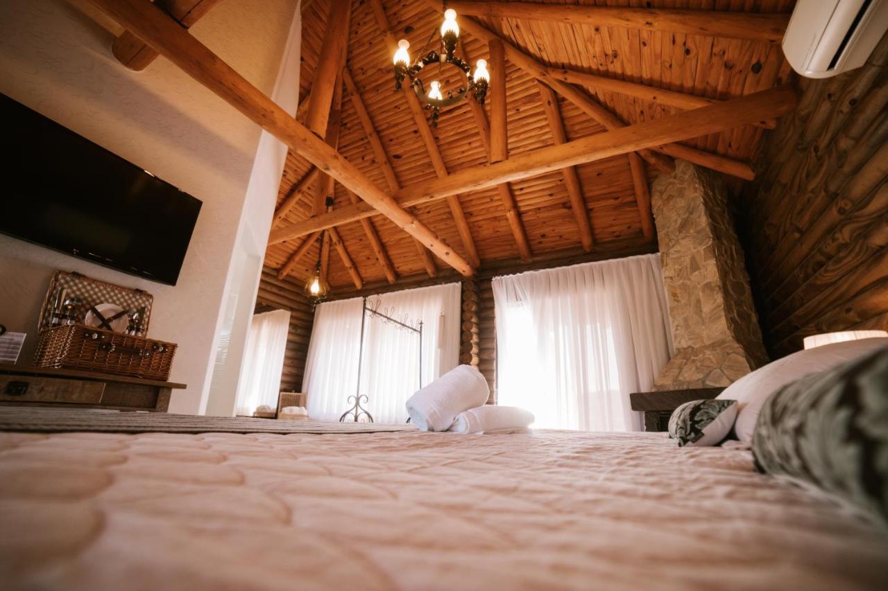 Vira Charme Resort Fernandes Pinheiro Exteriör bild