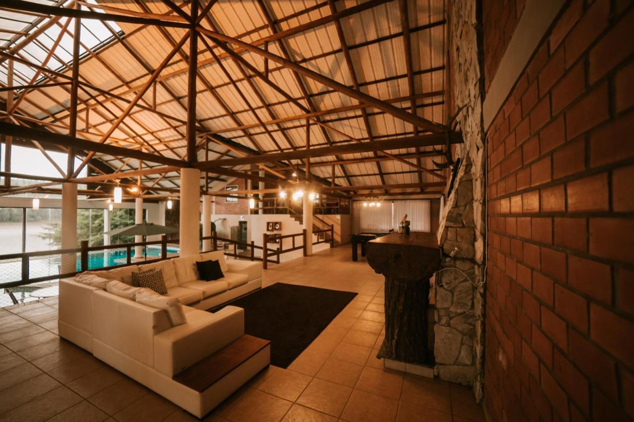 Vira Charme Resort Fernandes Pinheiro Exteriör bild