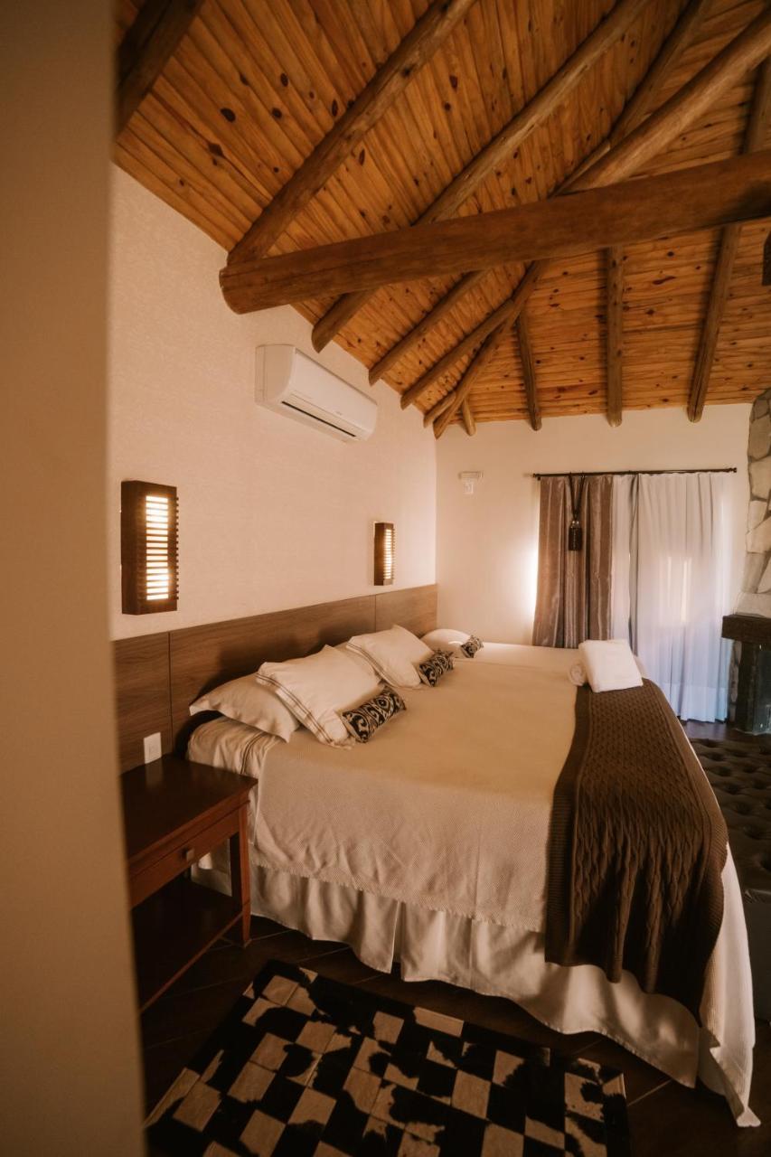 Vira Charme Resort Fernandes Pinheiro Exteriör bild