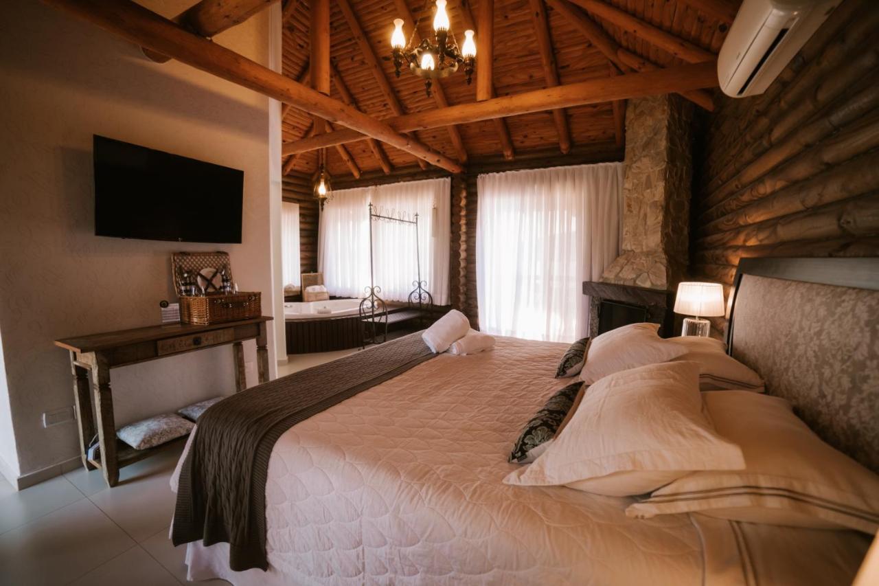 Vira Charme Resort Fernandes Pinheiro Exteriör bild