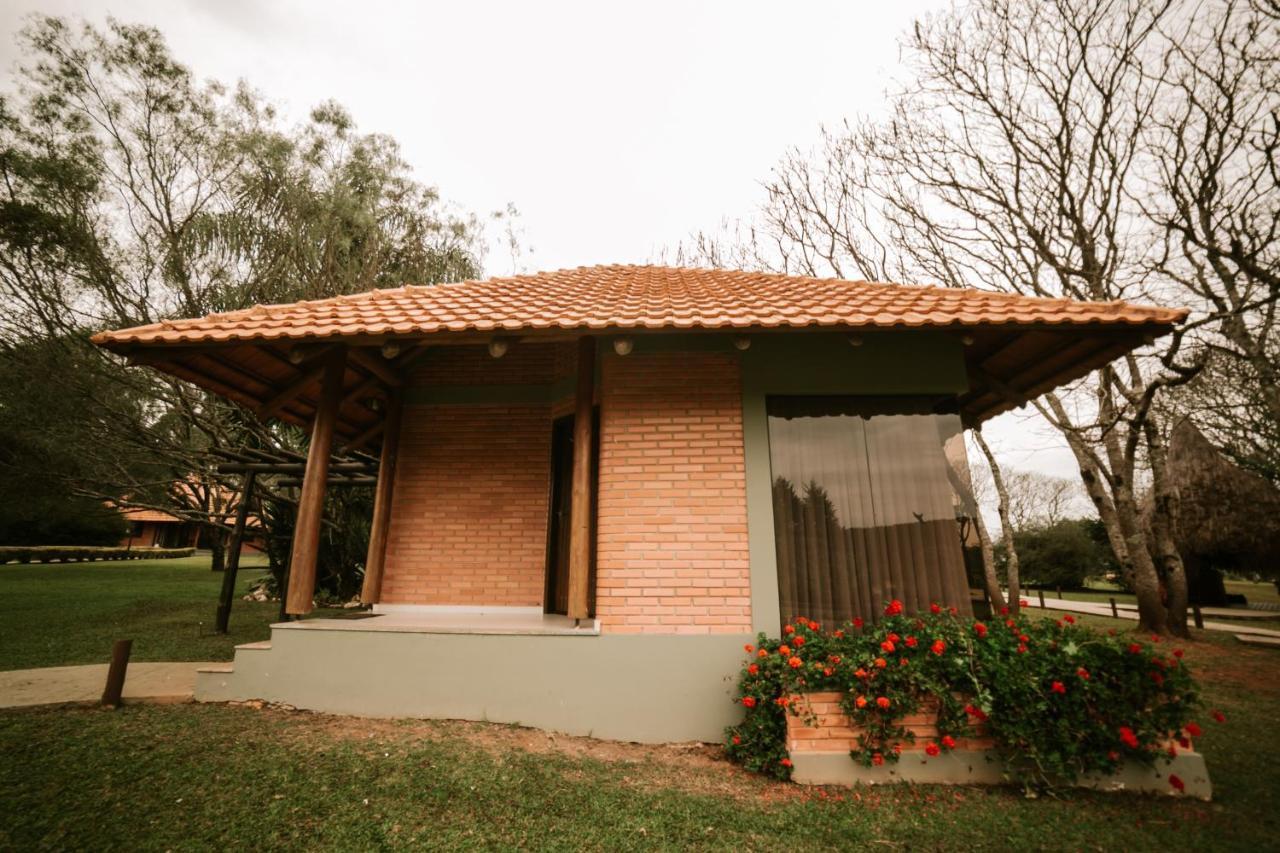 Vira Charme Resort Fernandes Pinheiro Exteriör bild