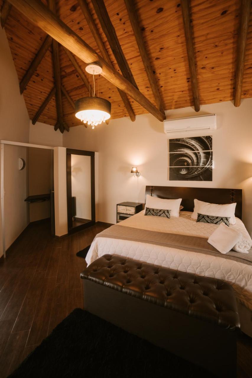 Vira Charme Resort Fernandes Pinheiro Exteriör bild