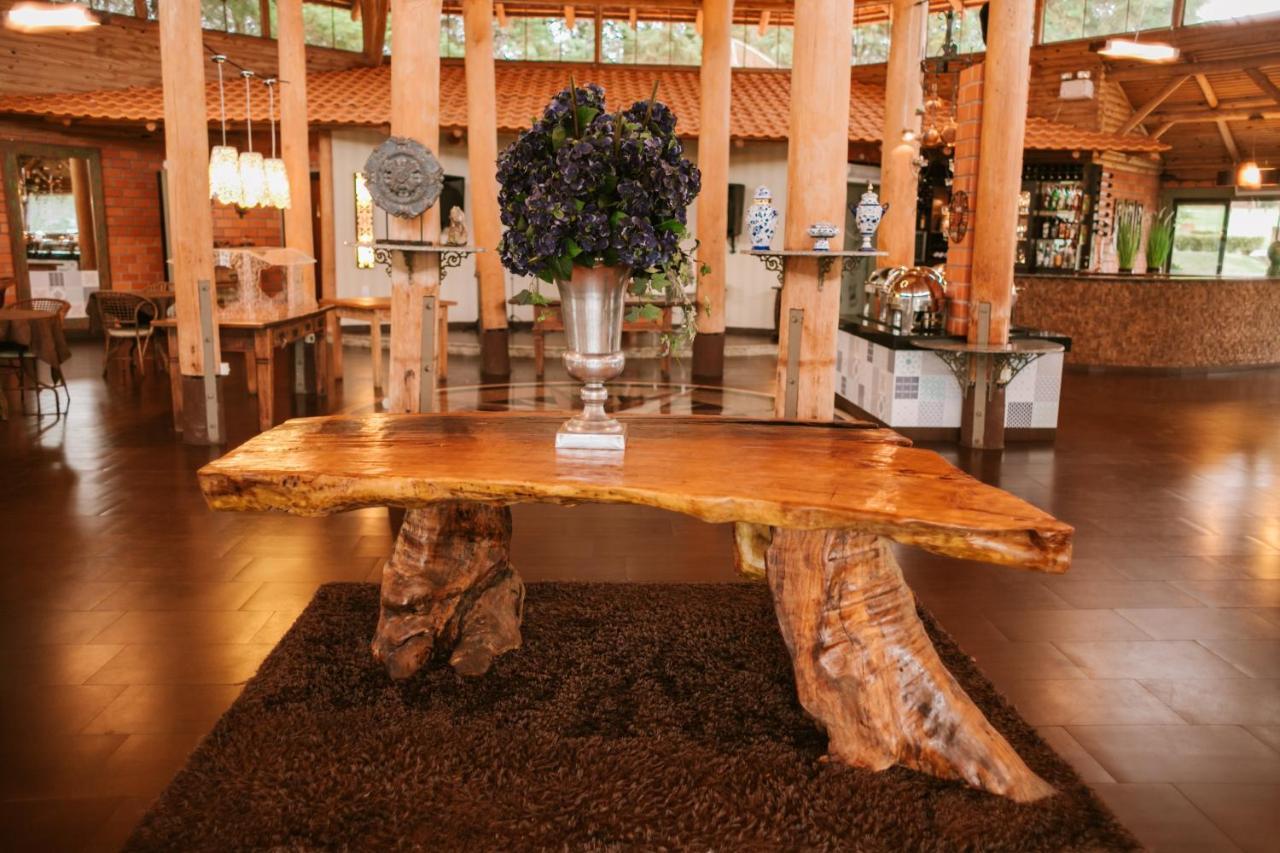 Vira Charme Resort Fernandes Pinheiro Exteriör bild