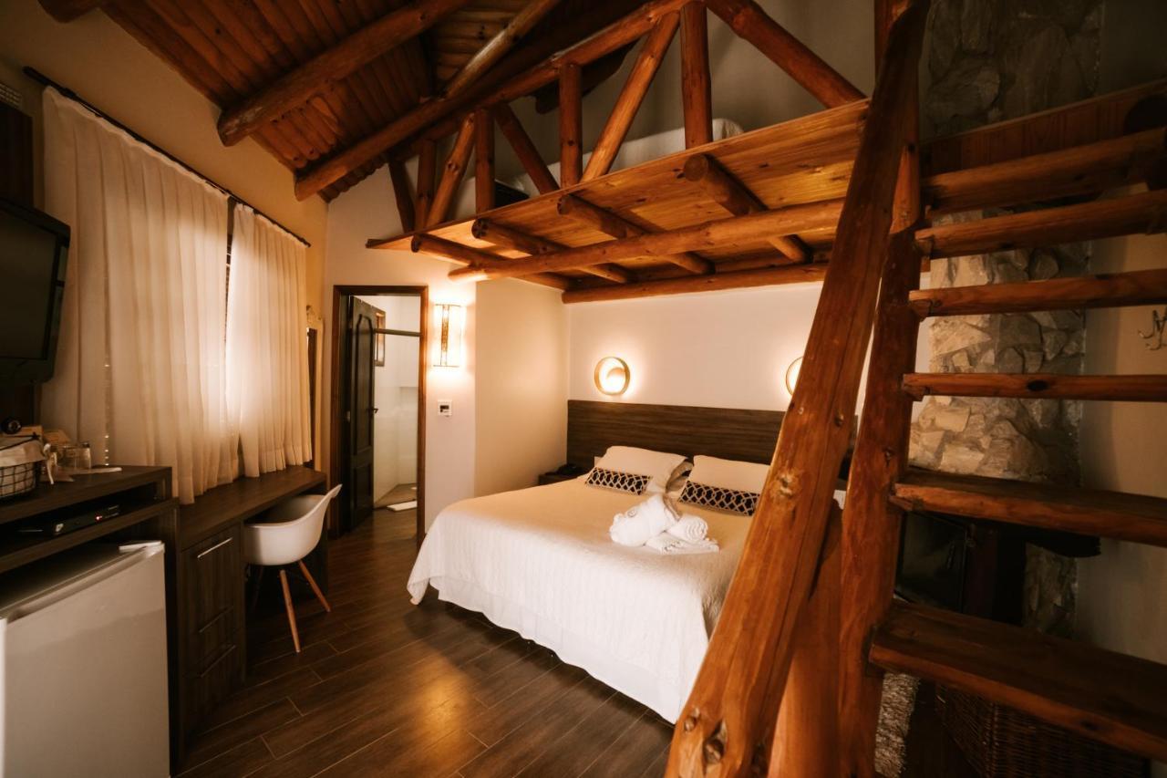 Vira Charme Resort Fernandes Pinheiro Exteriör bild