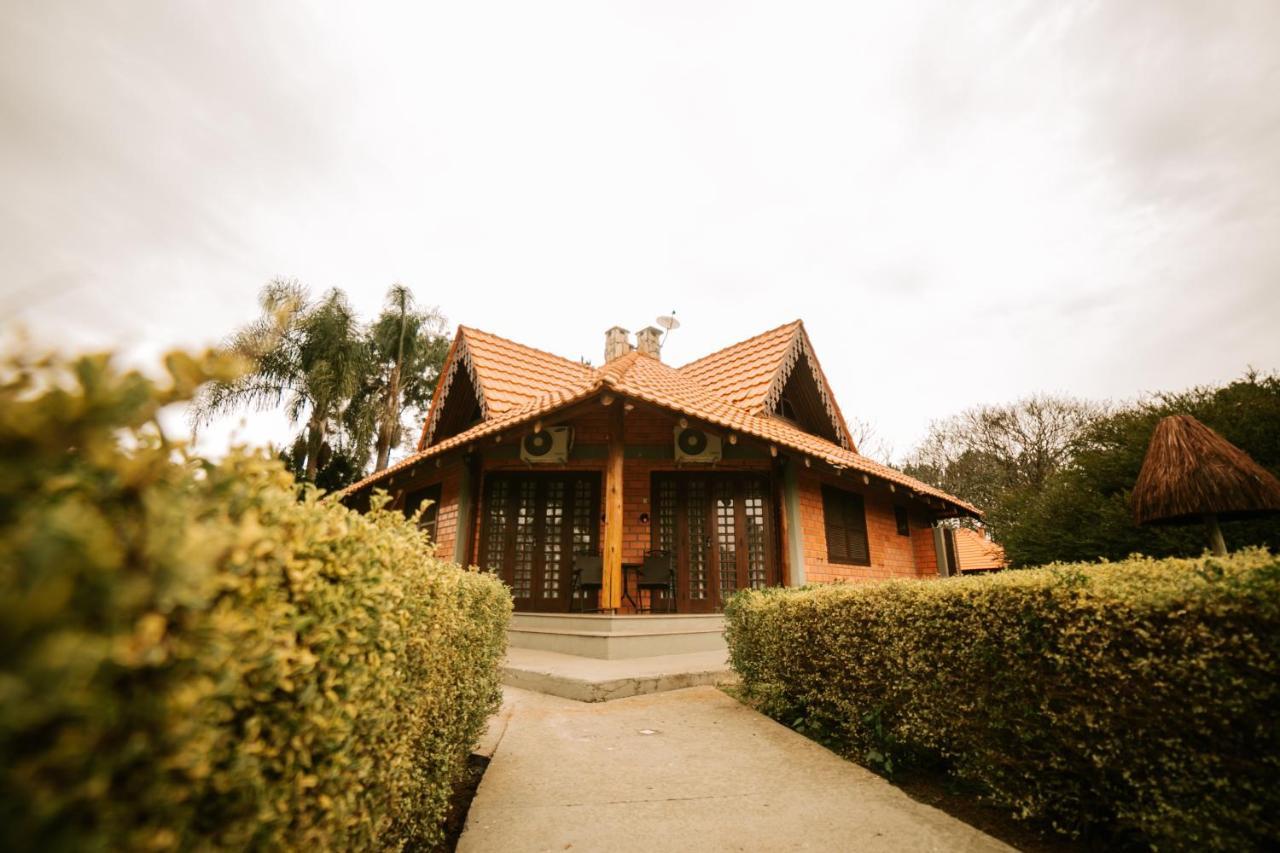 Vira Charme Resort Fernandes Pinheiro Exteriör bild